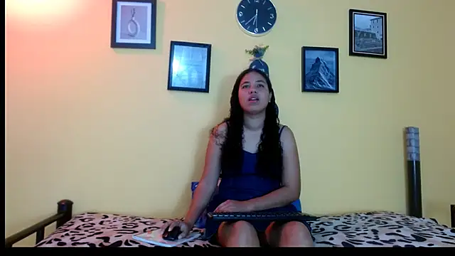 angel18evil online show from November 2025 11:38:01 PM