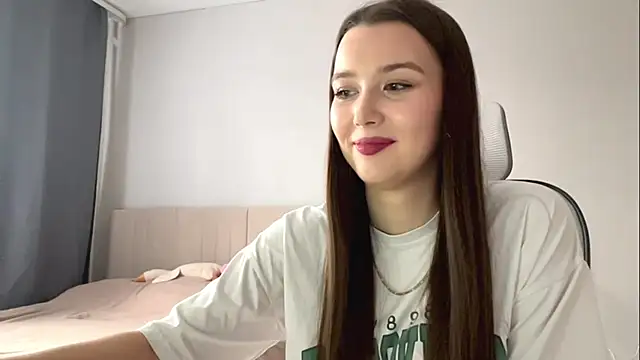 Annie SmiIe online show from November 2025 06:23:01 AM