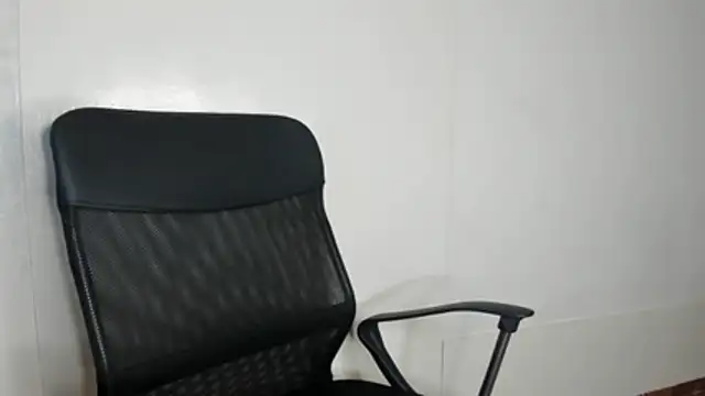 Snapshot of kira-stormm chatting on March 2026 09:30:01 PM kira-stormm online show from March 2026 09:30:01 PM