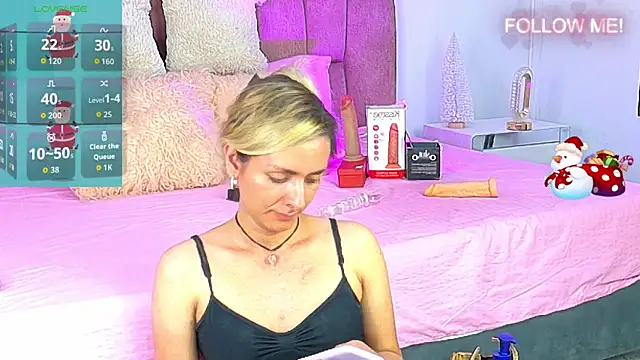 Lunitaa Diva online show from December 2025 02:34:02 PM