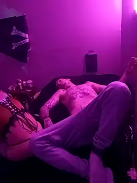 Snapshot of chaoticluvbug chatting on January 2026 07:57:01 AM chaoticluvbug online show from January 2026 07:57:01 AM