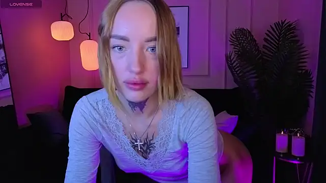 MarquiseMuse online show from November 2025 09:30:01 AM