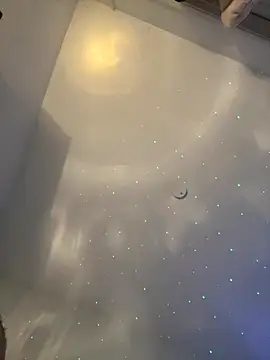 Kerysmae online show from December 2025 03:07:02 PM