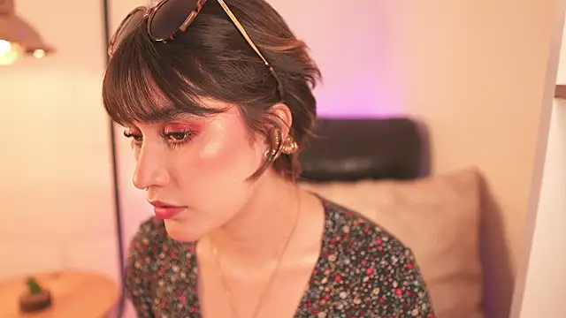 Mackenzie Lia online show from January 2026 06:43:02 PM