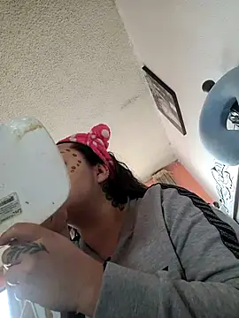 Snapshot of Venus_22 chatting on December 2025 03:38:02 PM Venus 22 online show from December 2025 03:38:02 PM