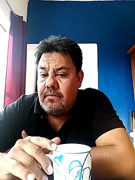 AlexCancun online show from December 2025 03:29:01 PM