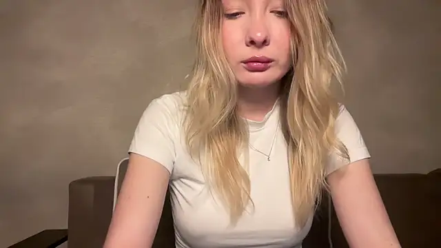 Snapshot of keeendall chatting on December 2025 08:57:01 PM keeendall online show from December 2025 08:57:01 PM