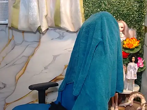 Snapshot of imadriana12 chatting on December 2025 03:09:02 PM imadriana12 online show from December 2025 03:09:02 PM