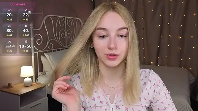 Shy Polly online show from May 2026 12:05:01 AM
