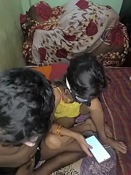 Snapshot of Laxmidevi000 chatting on June 2026 04:15:02 AM Laxmidevi000 online show from June 2026 04:15:02 AM