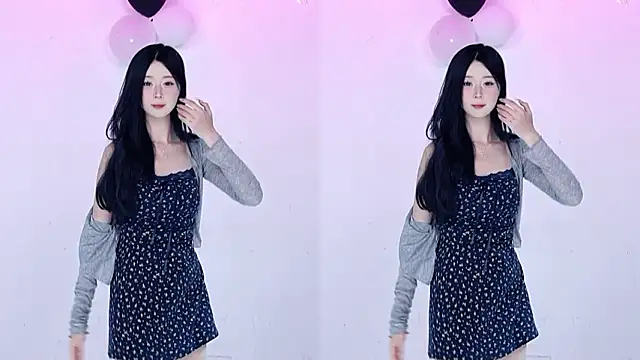 Snapshot of CM---002 chatting on March 2026 01:30:01 AM CM---002 online show from March 2026 01:30:01 AM