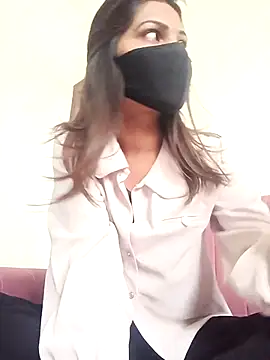 Lovely girl- online show from February 2026 05:15:01 AM