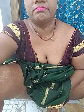 Snapshot of Desicouple1706 chatting on December 2025 05:36:02 AM Desicouple1706 online show from December 2025 05:36:02 AM