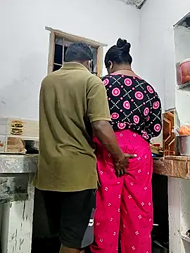 Snapshot of Desicouple1706 chatting on January 2026 01:46:01 PM Desicouple1706 online show from January 2026 01:46:01 PM