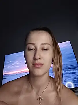 Susiee Redd online show from June 2026 10:07:01 PM