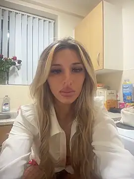 kadieraee online show from February 2026 01:13:02 AM