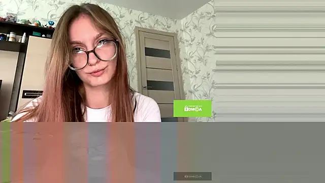 Snapshot of TishGiardino chatting on December 2025 12:15:01 AM TishGiardino online show from December 2025 12:15:01 AM