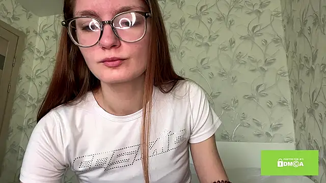 Snapshot of TishGiardino chatting on December 2025 12:37:02 AM TishGiardino online show from December 2025 12:37:02 AM