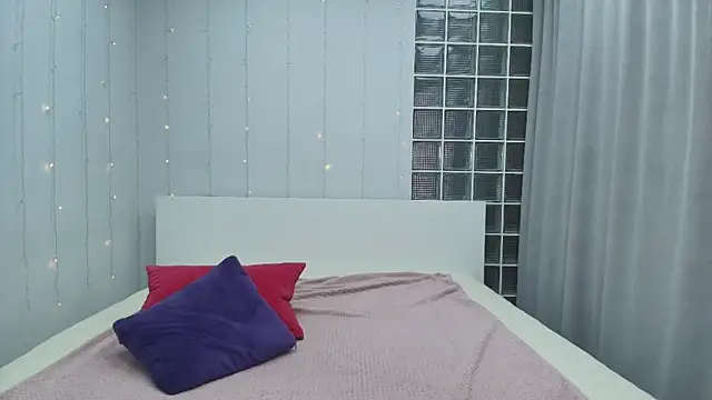 Brightly Heizer online show from June 2026 12:26:02 AM