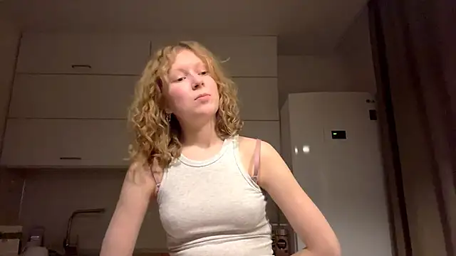 Snapshot of ElfriedaZwack chatting on December 2025 04:38:01 PM ElfriedaZwack online show from December 2025 04:38:01 PM