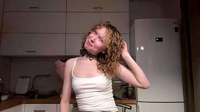 ElfriedaZwack online show from January 2026 03:06:01 PM