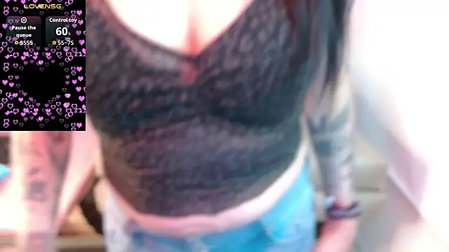 Roxanne vale online show from May 2026 08:16:01 PM