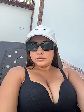 Snapshot of noa_harper chatting on December 2025 01:16:02 PM noa harper online show from December 2025 01:16:02 PM