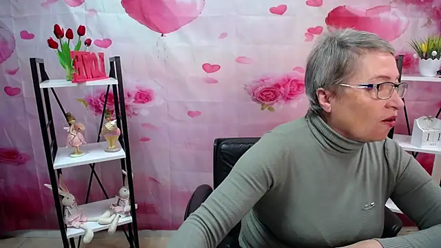 OlgaLuck online show from May 2026 05:04:01 AM