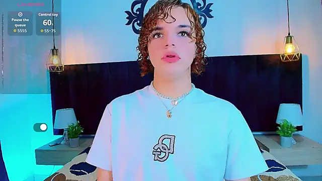 Skyee angel online show from May 2026 01:38:01 PM