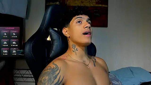 Snapshot of aress_damon chatting on November 2025 12:32:01 AM aress damon online show from November 2025 12:32:01 AM