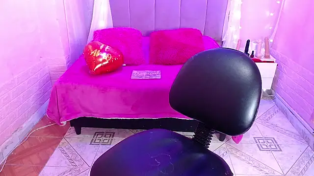 Snapshot of madisson_768 chatting on March 2026 12:54:02 PM madisson 768 online show from March 2026 12:54:02 PM