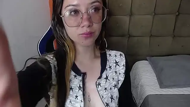 Alaiia    online show from February 2026 12:30:02 PM