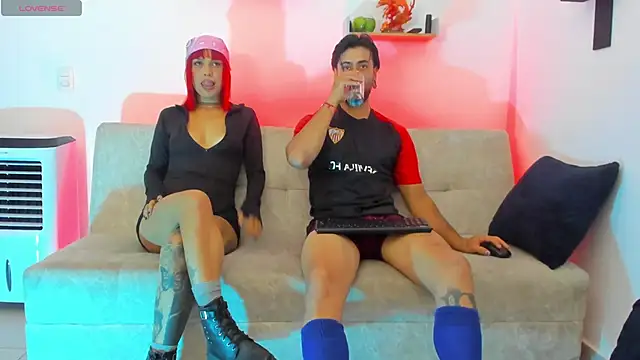 heteros curious online show from April 2026 12:30:02 AM