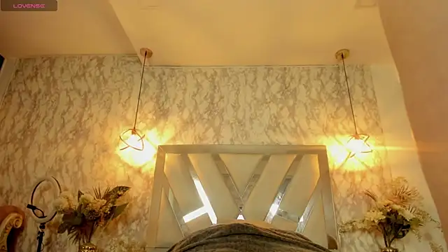 Mysterius Woman online show from June 2026 11:01:01 AM