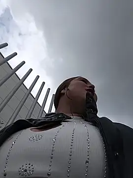 Snapshot of Shofy22 chatting on December 2025 03:32:02 PM Shofy22 online show from December 2025 03:32:02 PM