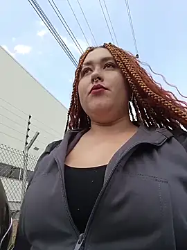 Snapshot of Shofy22 chatting on December 2025 05:29:01 PM Shofy22 online show from December 2025 05:29:01 PM