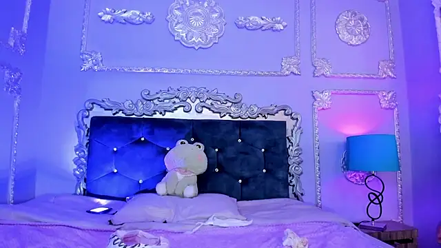 Snapshot of DhaliaRosse chatting on February 2026 04:46:01 AM DhaliaRosse online show from February 2026 04:46:01 AM