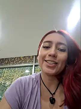 Snapshot of Eveeelyn25 chatting on November 2025 10:54:02 PM Eveeelyn25 online show from November 2025 10:54:02 PM