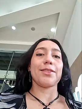 Eveeelyn25 online show from May 2026 10:27:02 PM