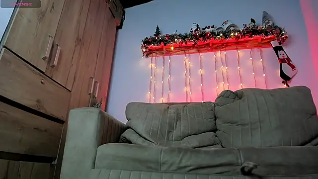 Snapshot of steveen_universe28 chatting on December 2025 01:26:02 AM steveen universe28 online show from December 2025 01:26:02 AM