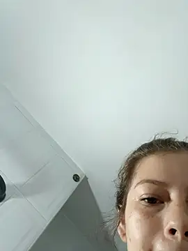 Snapshot of Renata_Honey chatting on December 2025 06:13:02 PM Renata Honey online show from December 2025 06:13:02 PM