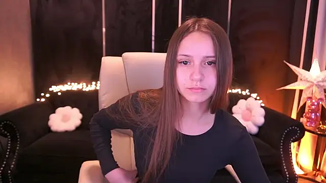 TinyNatalie online show from April 2026 06:16:01 AM