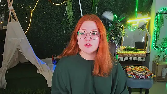 Snapshot of StaceyJensen chatting on December 2025 05:37:02 AM StaceyJensen online show from December 2025 05:37:02 AM