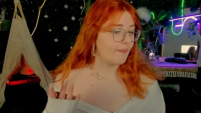 Snapshot of StaceyJensen chatting on February 2026 09:43:01 AM StaceyJensen online show from February 2026 09:43:01 AM