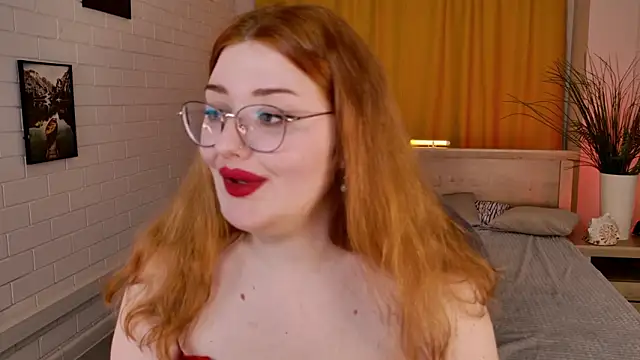 Snapshot of StaceyJensen chatting on March 2026 02:12:02 PM StaceyJensen online show from March 2026 02:12:02 PM