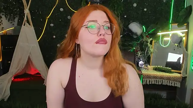 Snapshot of StaceyJensen chatting on March 2026 01:14:02 PM StaceyJensen online show from March 2026 01:14:02 PM