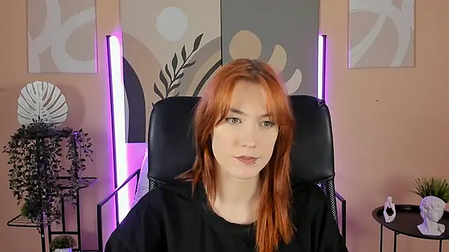 Snapshot of SierraHarper chatting on November 2025 12:08:02 PM SierraHarper online show from November 2025 12:08:02 PM