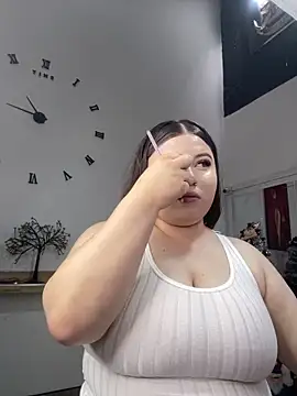 Snapshot of Kitty_Bms_ chatting on December 2025 08:28:02 PM Kitty Bms online show from December 2025 08:28:02 PM