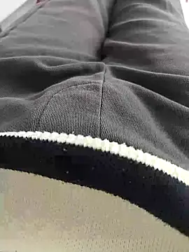 Snapshot of BarrenProtege chatting on December 2025 10:42:01 AM BarrenProtege online show from December 2025 10:42:01 AM