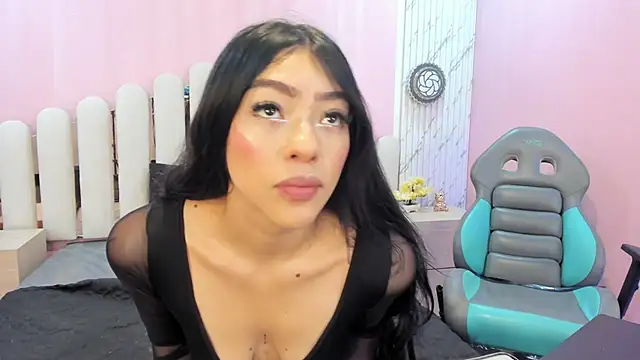 Snapshot of DAKOTA_SAKURA chatting on December 2025 01:05:02 PM DAKOTA SAKURA online show from December 2025 01:05:02 PM